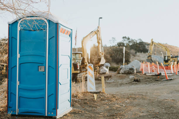Porta potty delivery and setup in Pelham Manor, NY